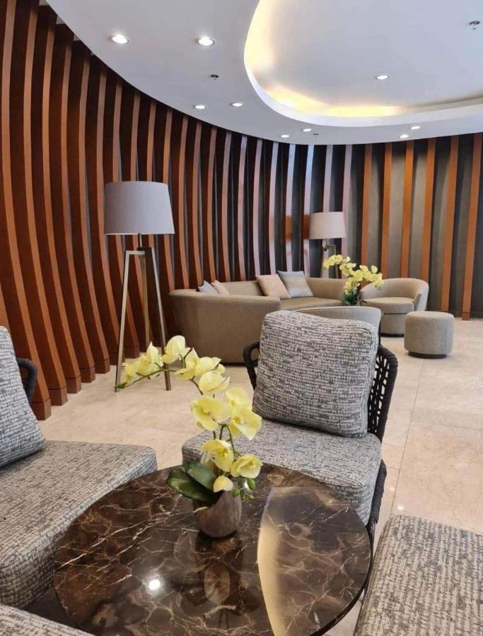 Deluxe Suites Razelles 2 At Shore 2 Residences Tower 1 帕赛 外观 照片