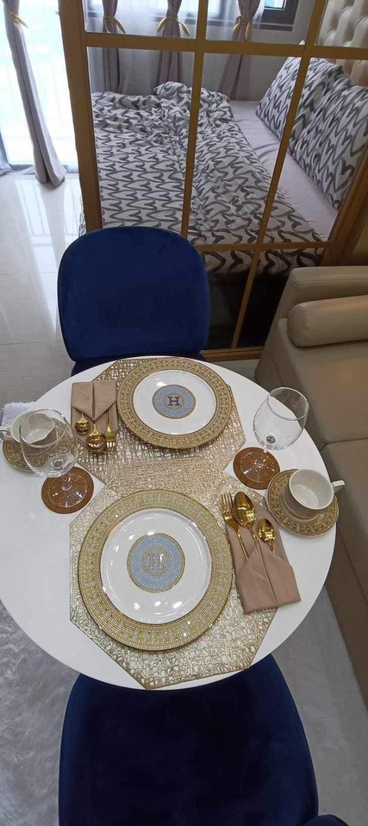 Deluxe Suites Razelles 2 At Shore 2 Residences Tower 1 帕赛 外观 照片